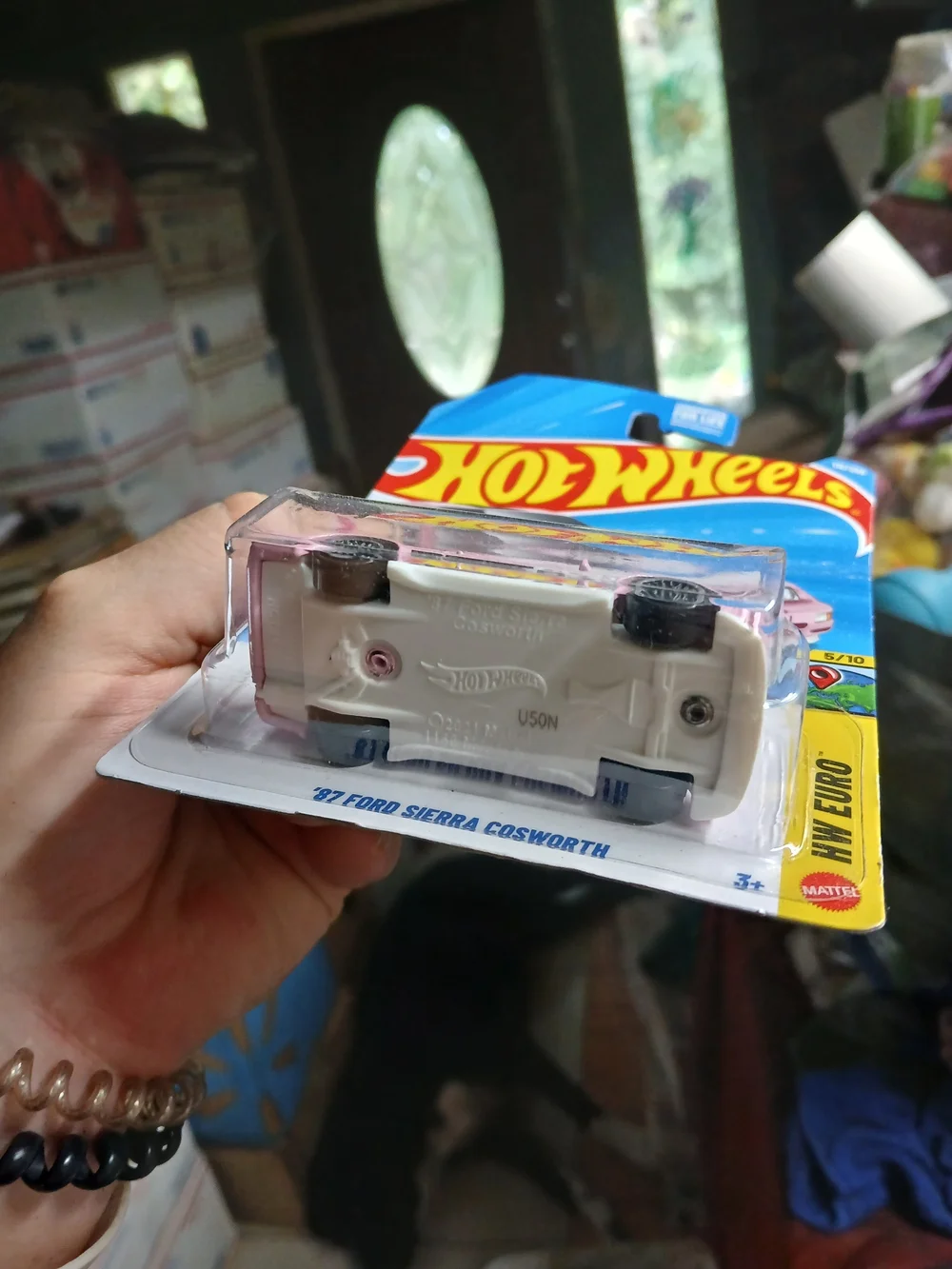 is a Hot Wheels '87 Ford Sierra Cosworth in pink from the 2026 HW Euro series (5